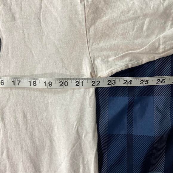 Pythia peace symbol uv letters tee - Picture 5 of 6